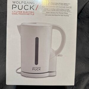 Wolfgang Puck White Cool-Touch Electric Kettle